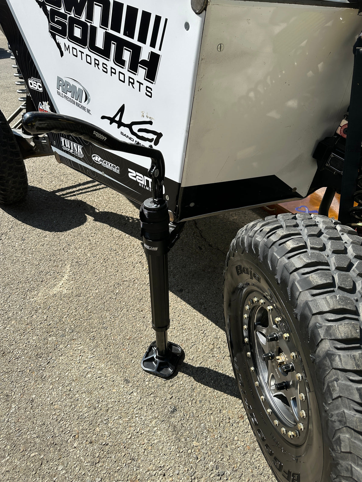 MOJAB CarbonPro Compact Hydraulic Jack with Mounting Clamps MLH 40''