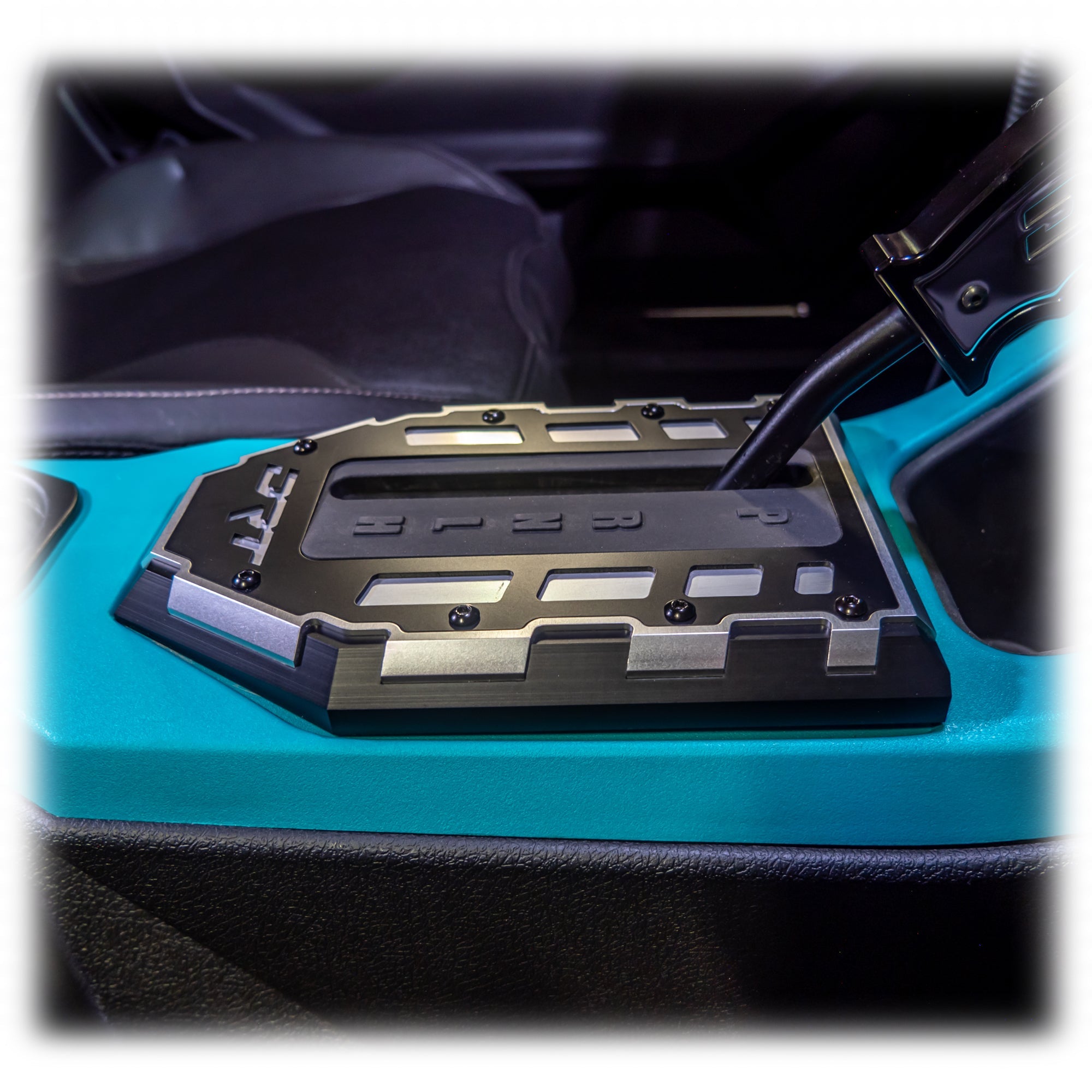Polaris RZR shifter gate billet aluminum installed