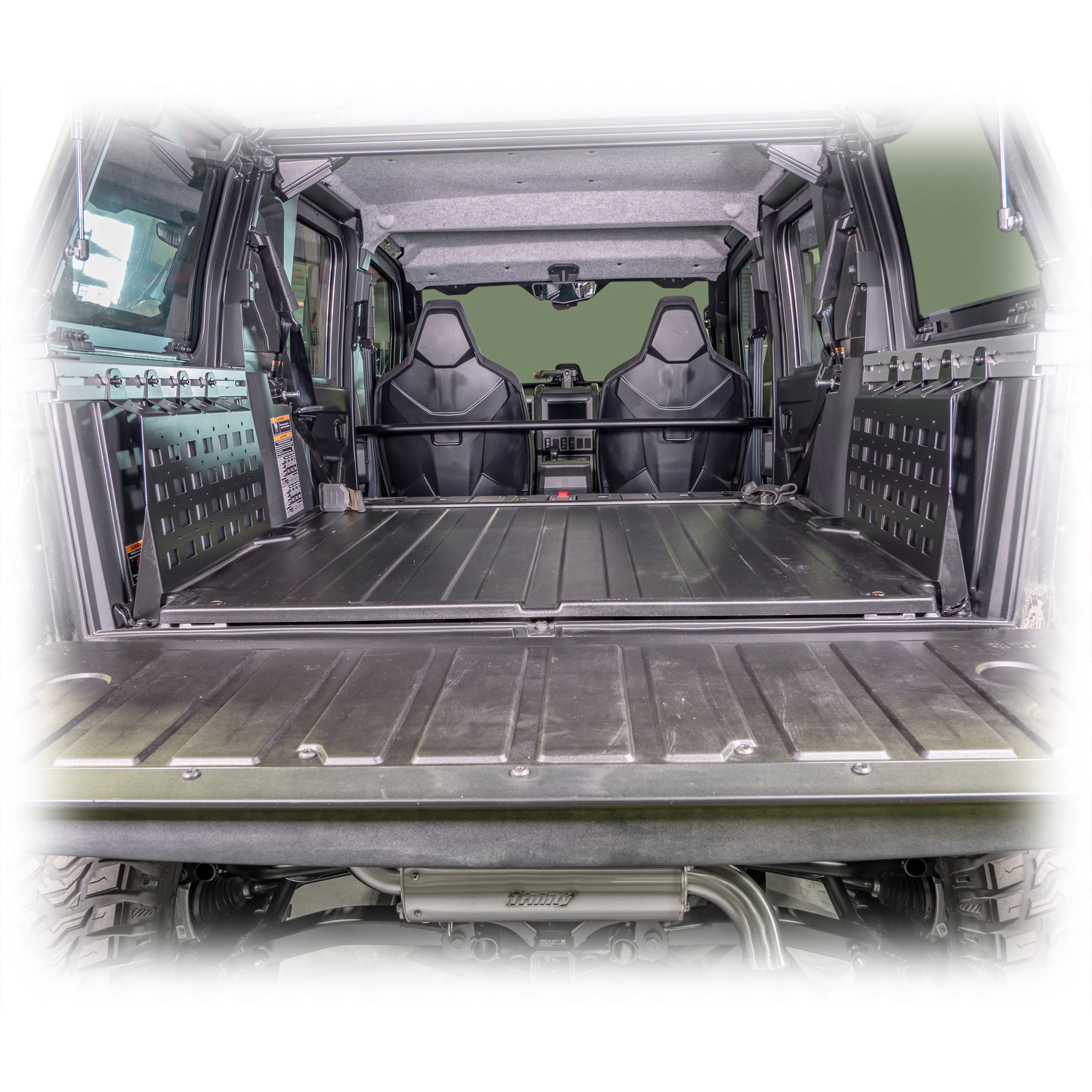 Cargo storage molle solution for the Xpedition rear bay