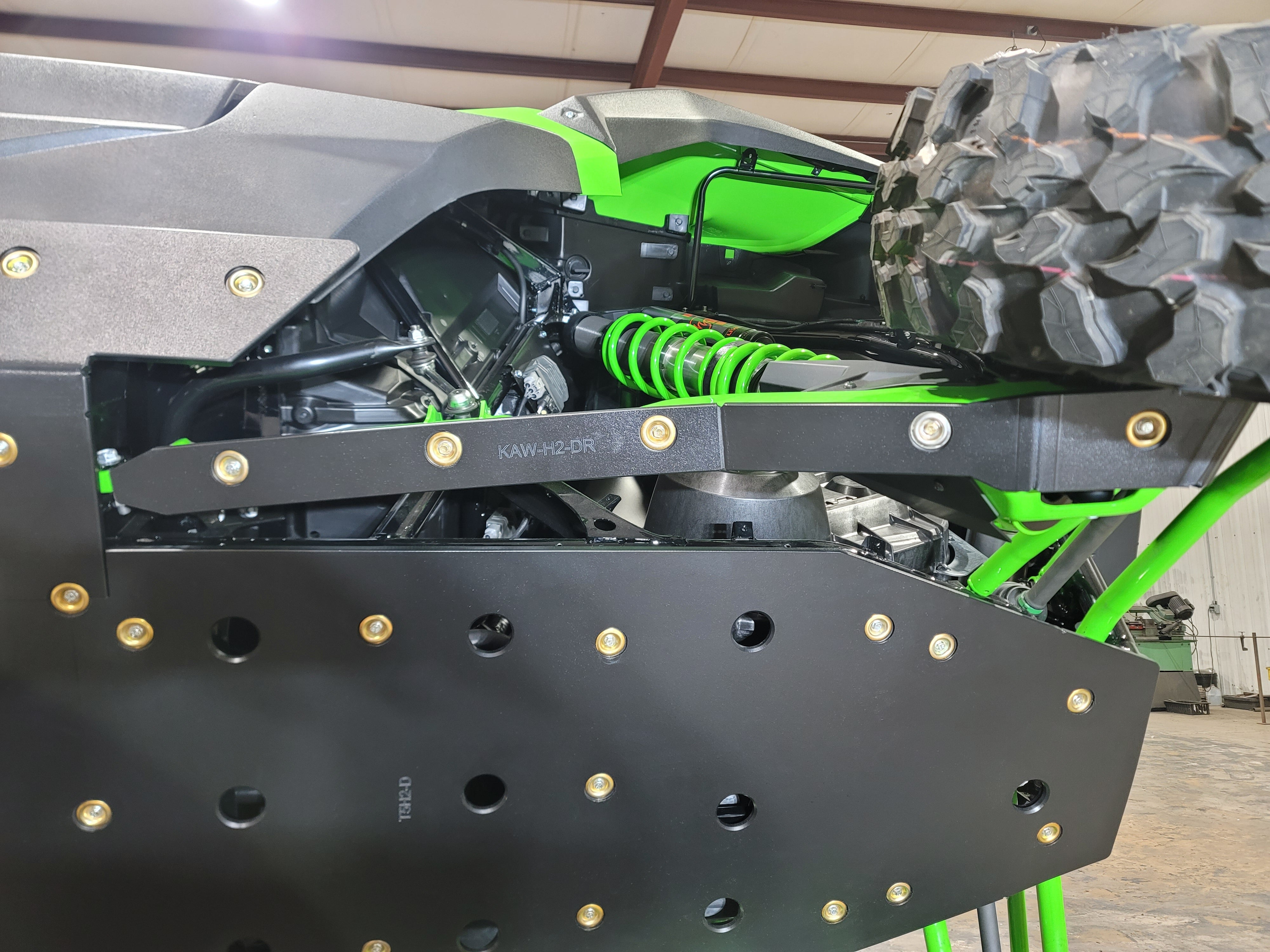 Trail Armor 2026 Kawasaki Teryx 4 H2, Teryx 4 H2 Deluxe eS, Teryx 5 H2 Deluxe eS Trailing Arm Guards)