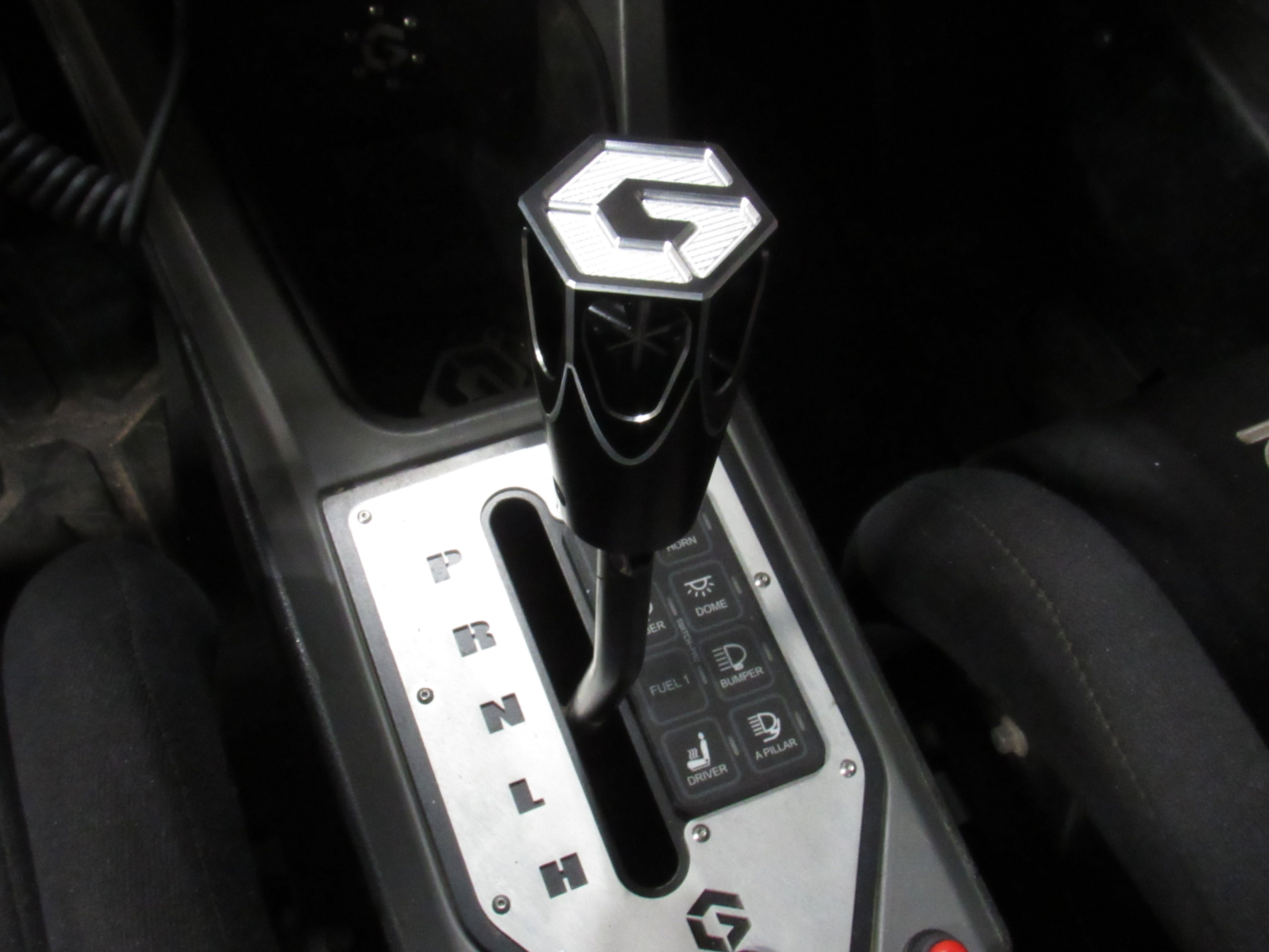 POLARIS SHIFT KNOB FOR PRO R / TURBO R / XPEDITION