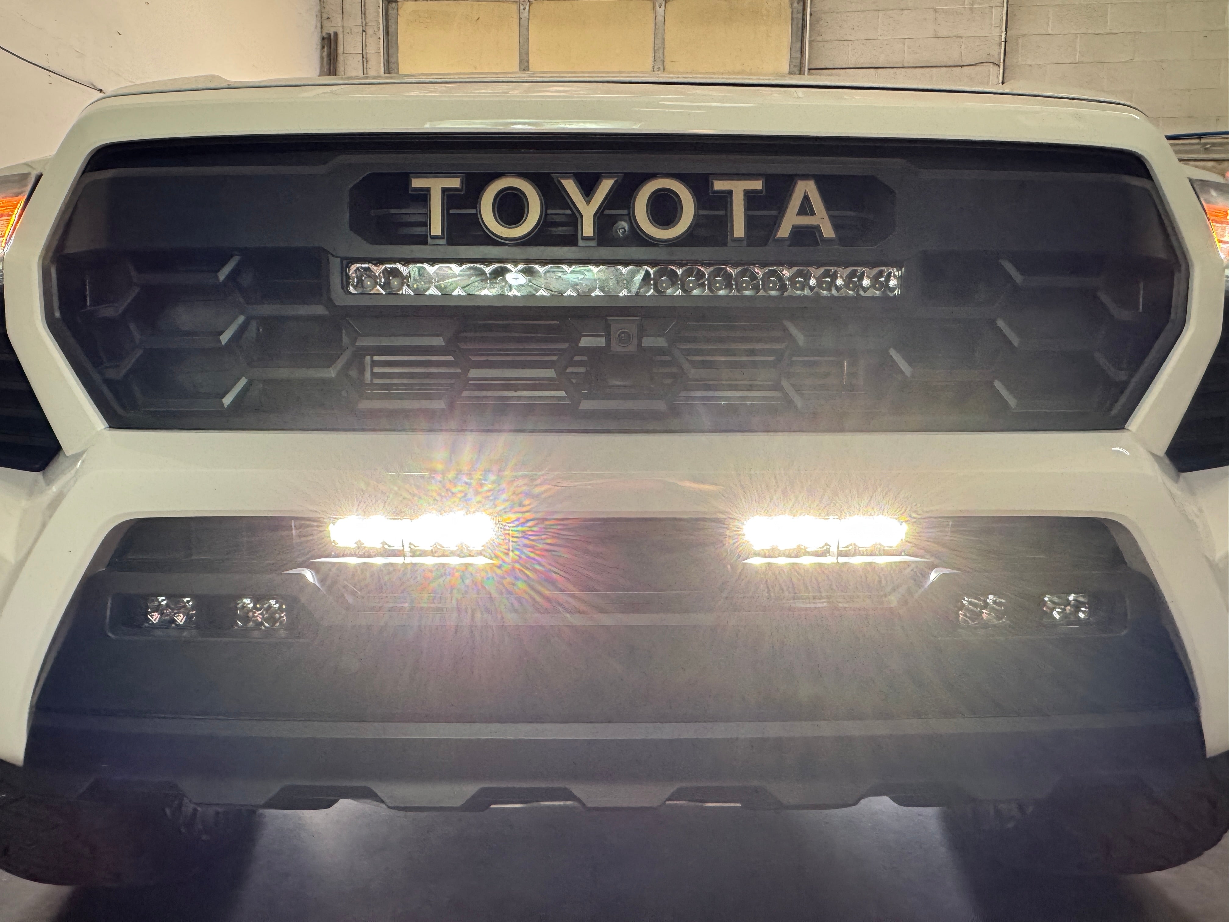 4th Gen Tacoma Behind the Grill Dual 6" Bar Kit - Clear Lens