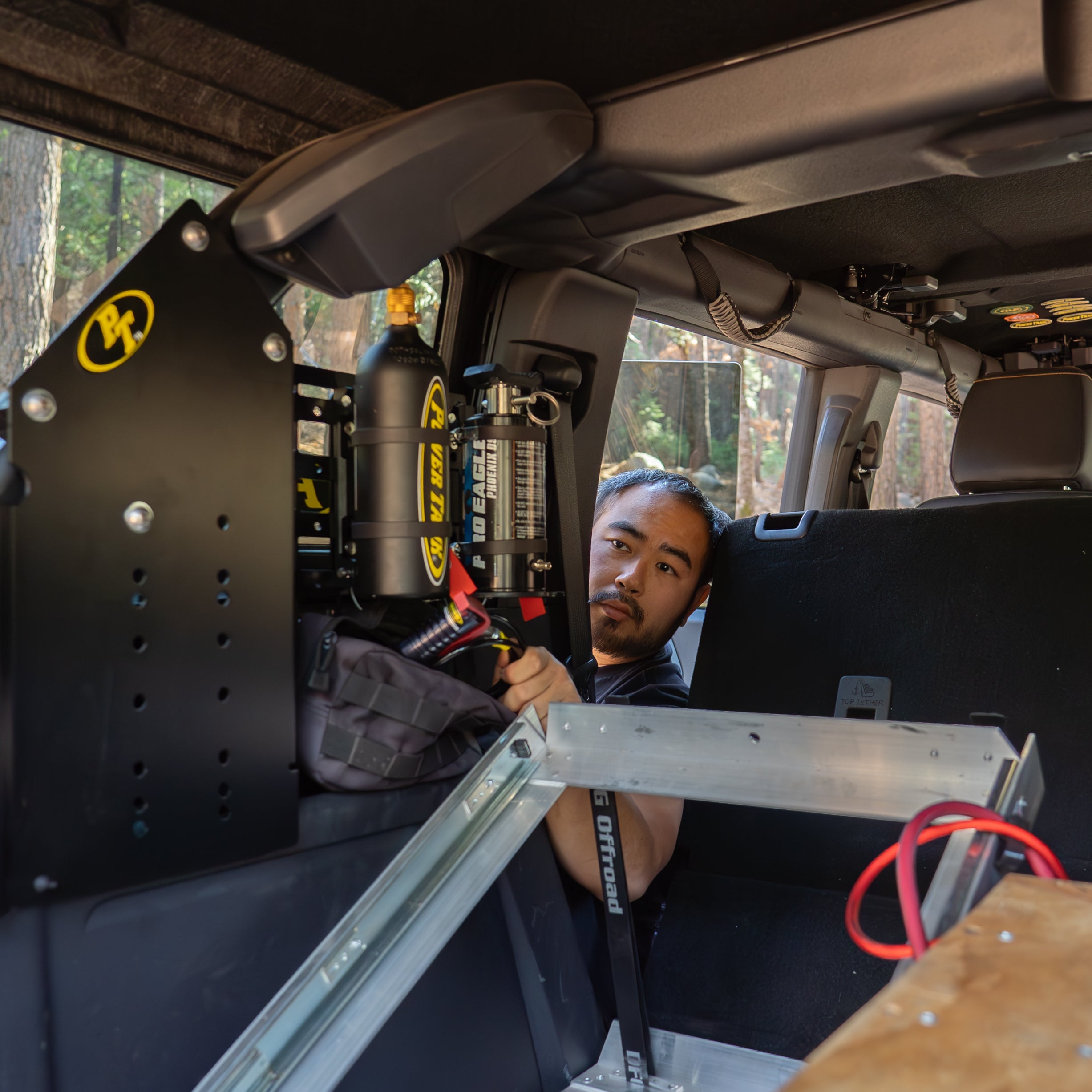 4 Door Universal MOLLE Bracket