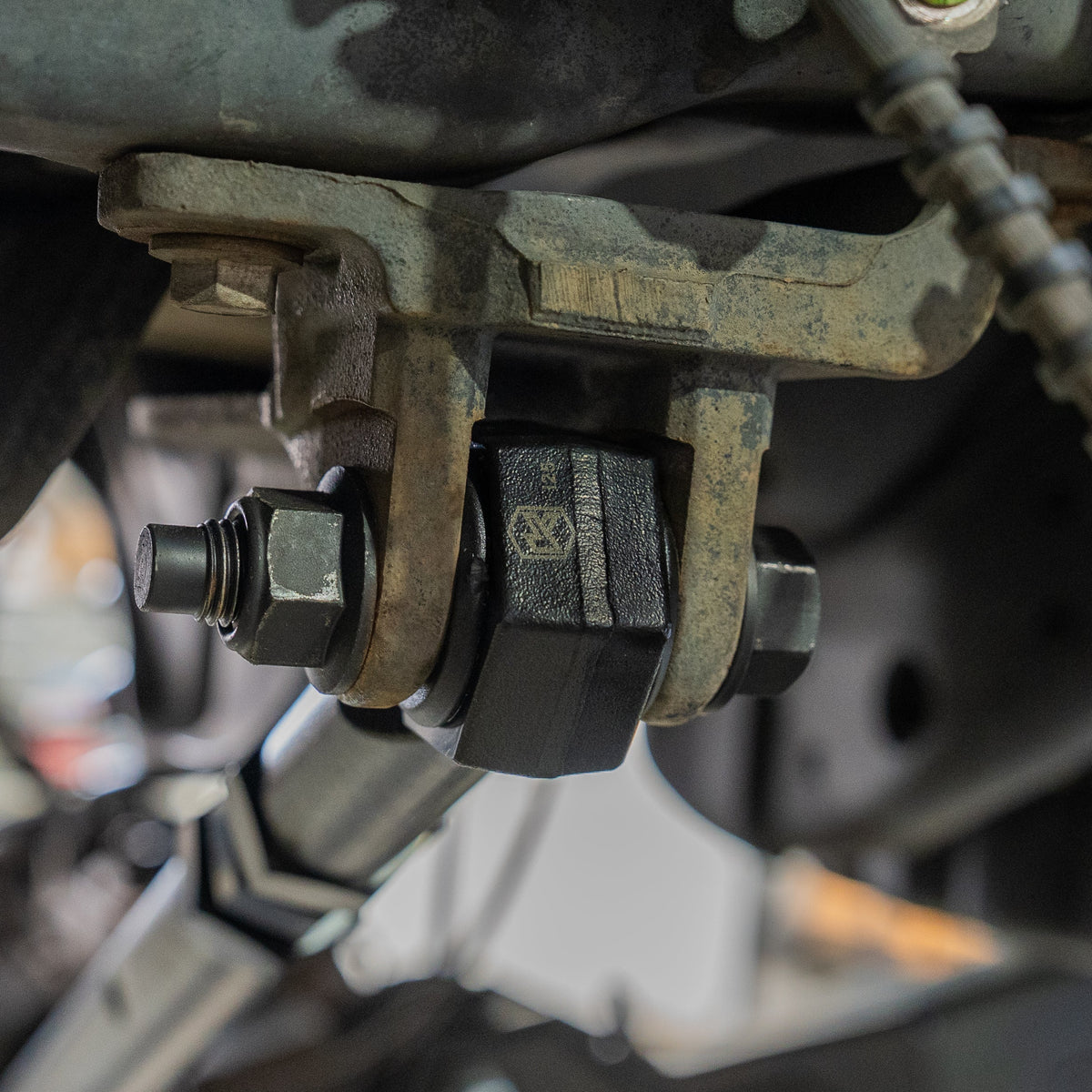 Kryptonite Adjustable Track Bar for 2005-2016 Ford Super Duty F-250/F-350/F-450/F-550