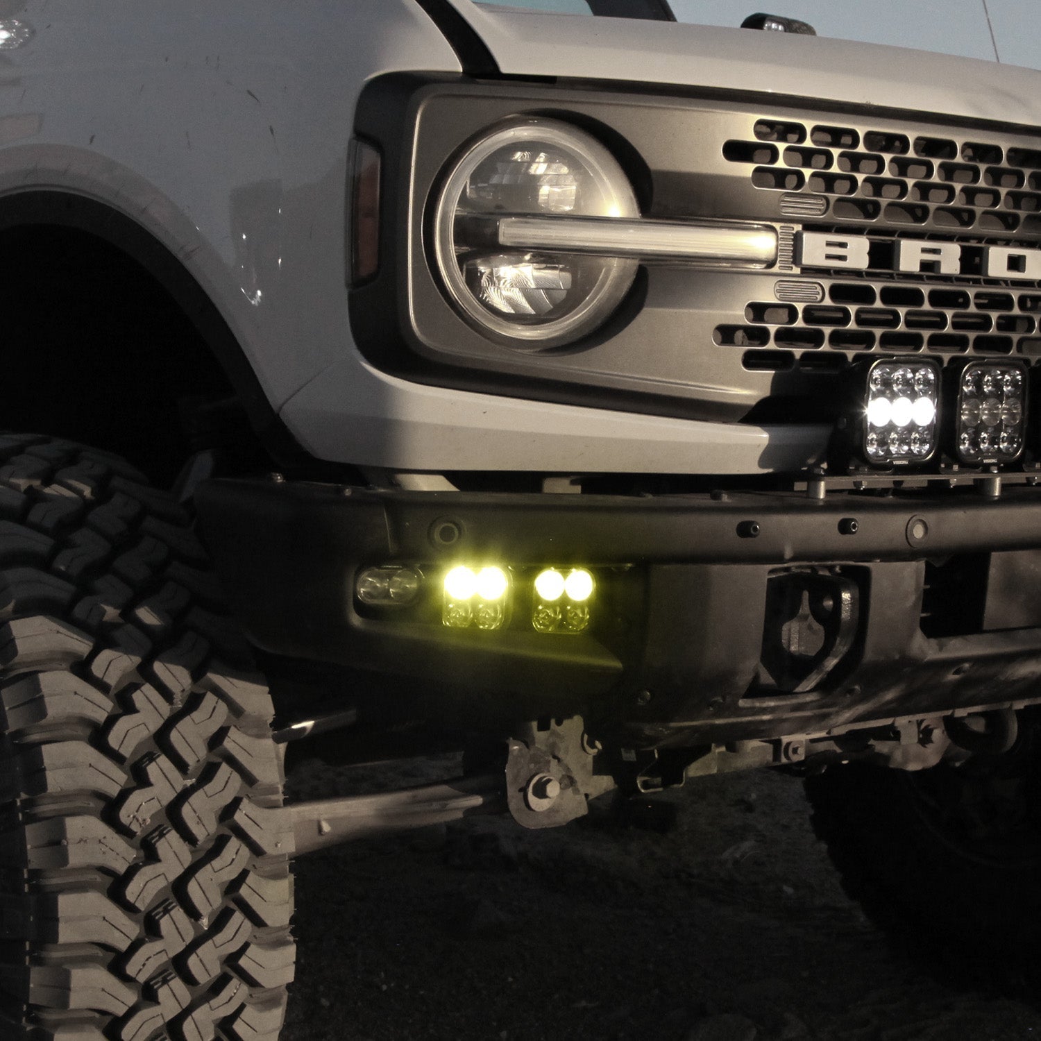 DURA PRO 4 Dual-Action Combo Driving Lights