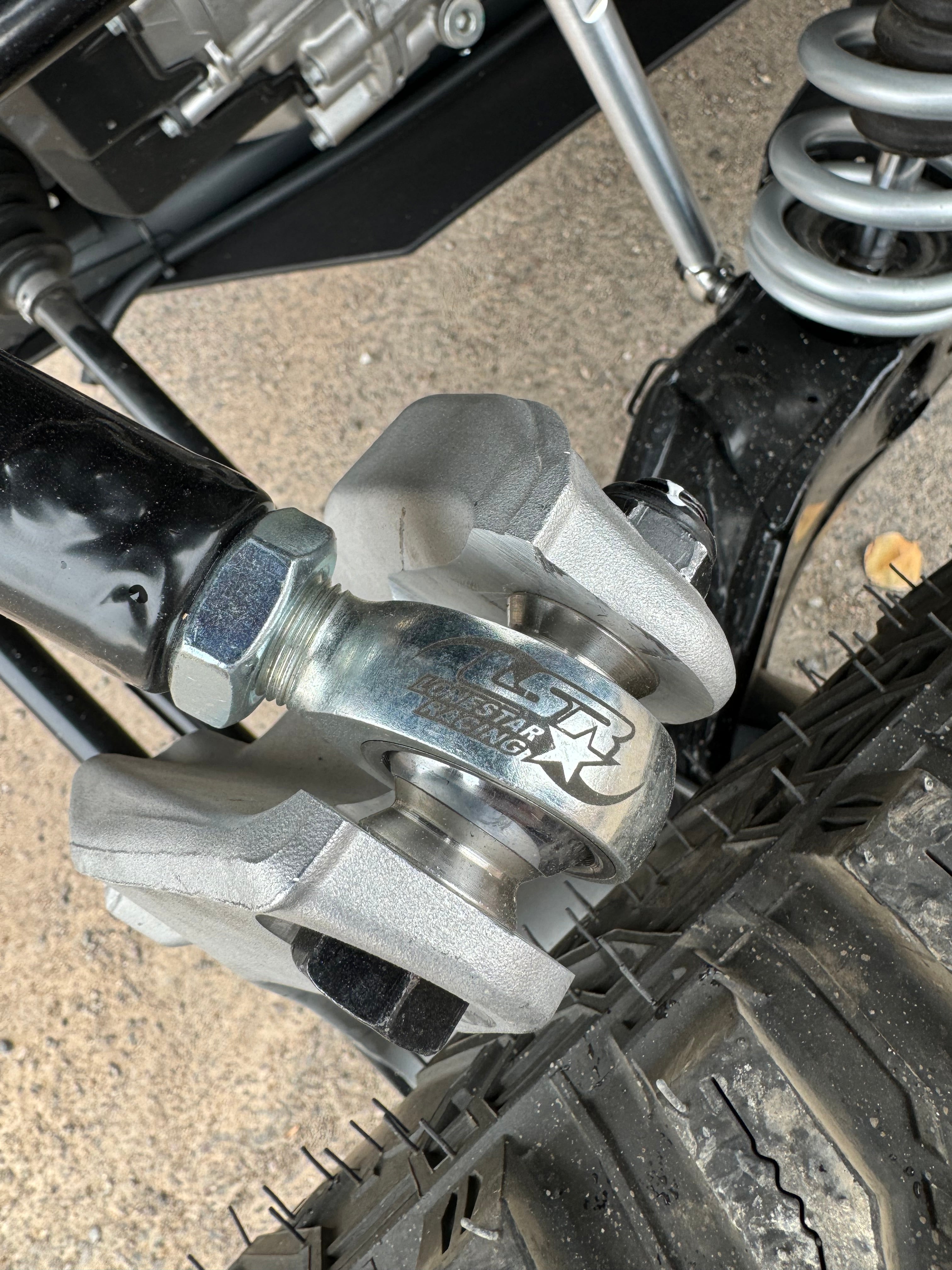 CAN AM MAVERICK R RADIUS ROD KIT