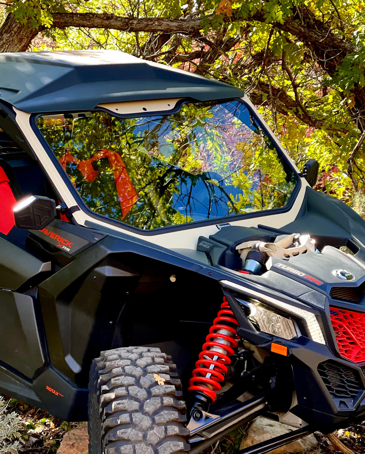 Can-Am X3 2.0 Non-Vented Glass Windshield