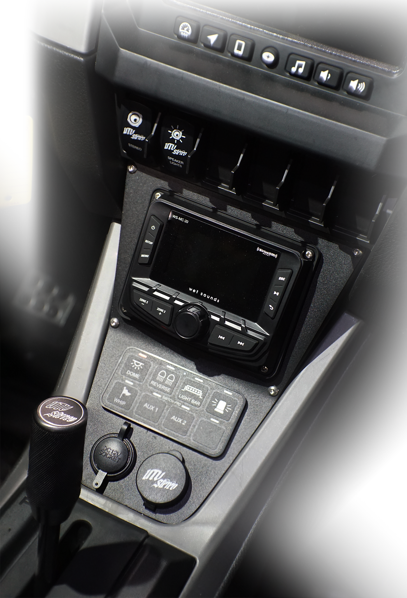 RZR® Pro Series Head Unit Mount (2020-2024 MODELS ONLY) | UTVS-PRO-HUMT