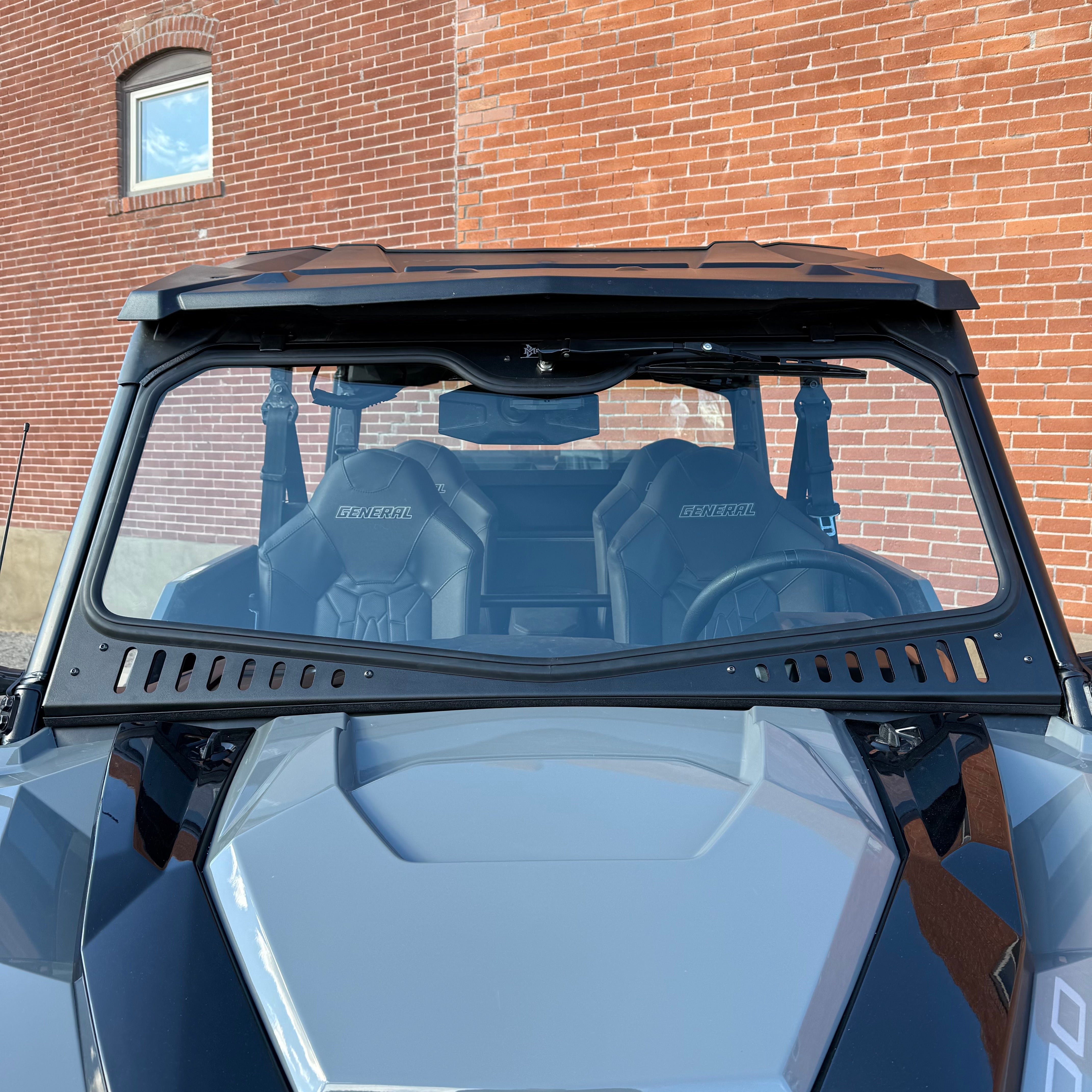 Polaris General 2.0 Vented Glass Windshield