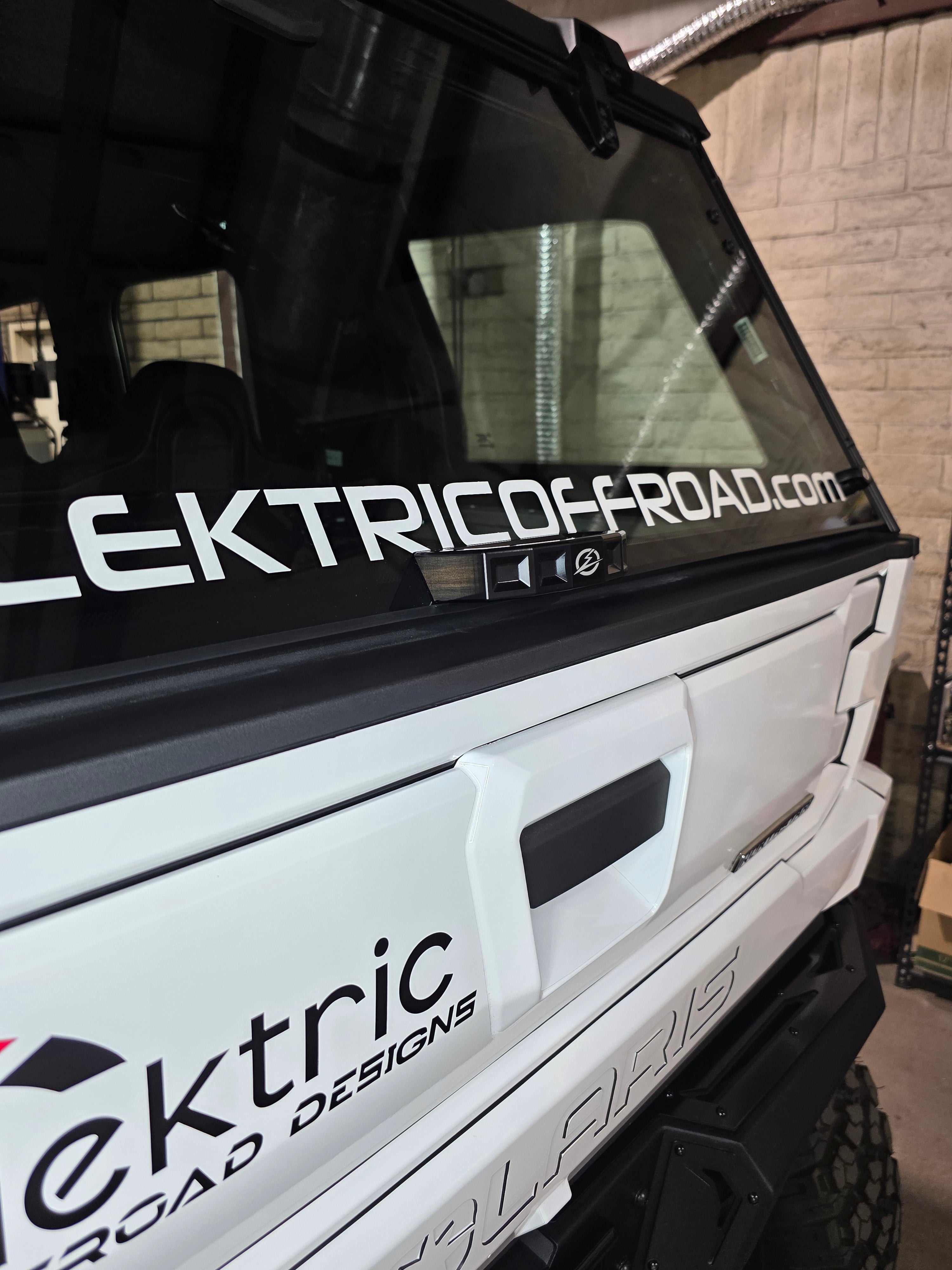 2024+ Polaris Xpedition Rear Glass Handle (Anodized Black)