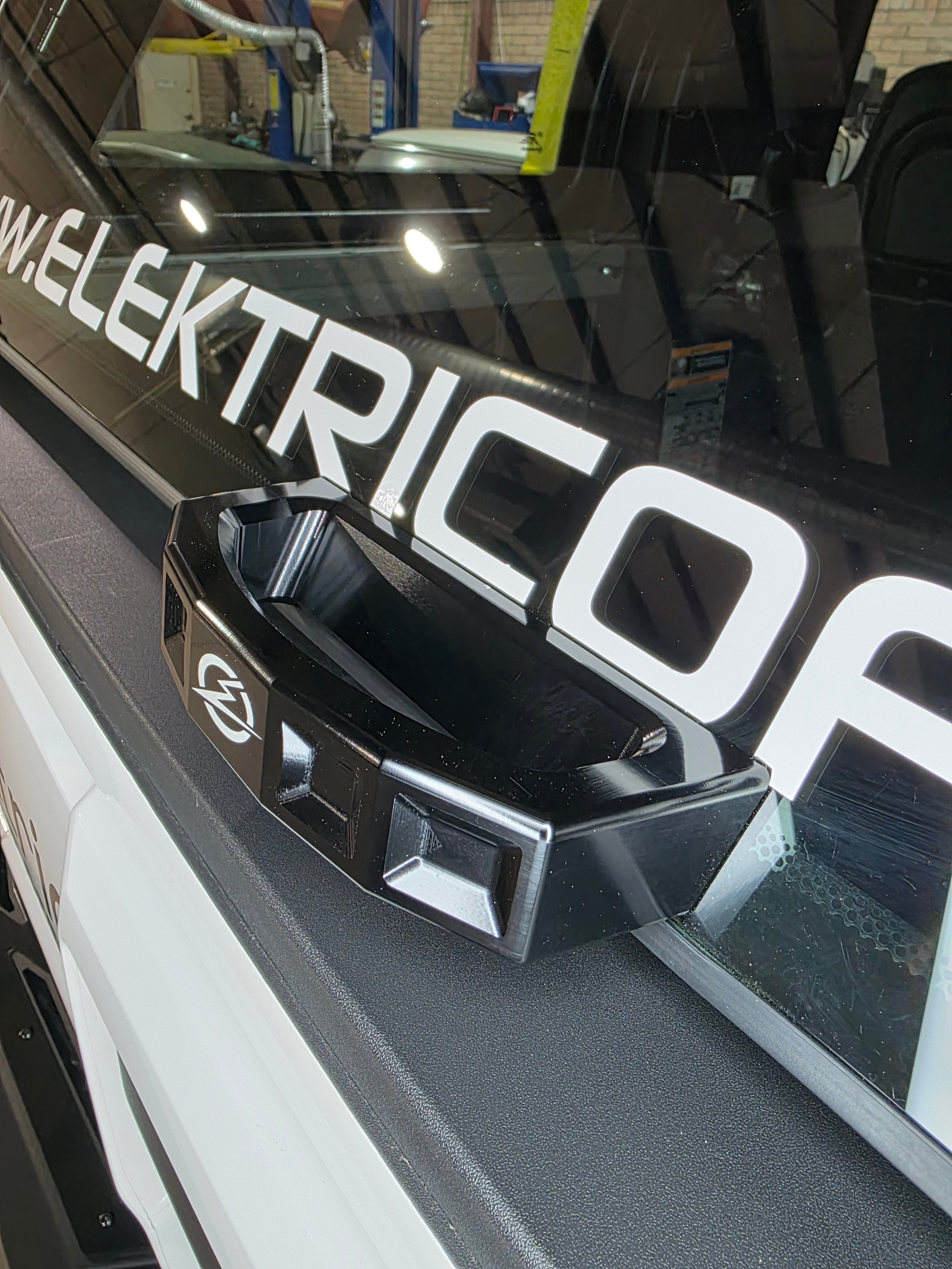 2024+ Polaris Xpedition Rear Glass Handle (Anodized Black)