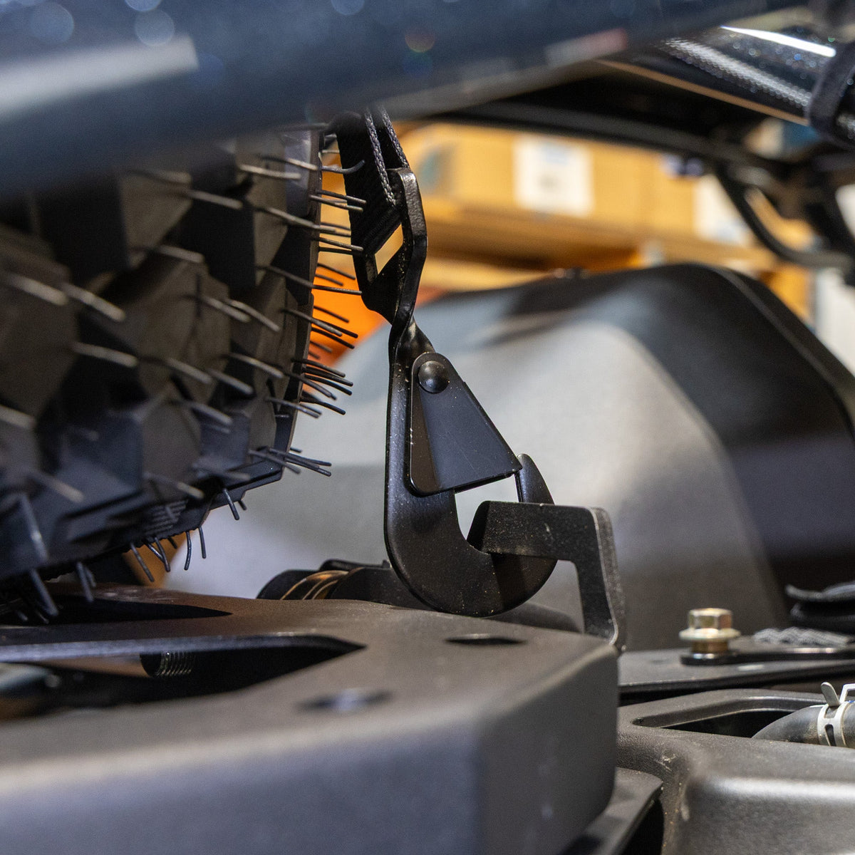 Ratcheting (3-point) Y-Strap