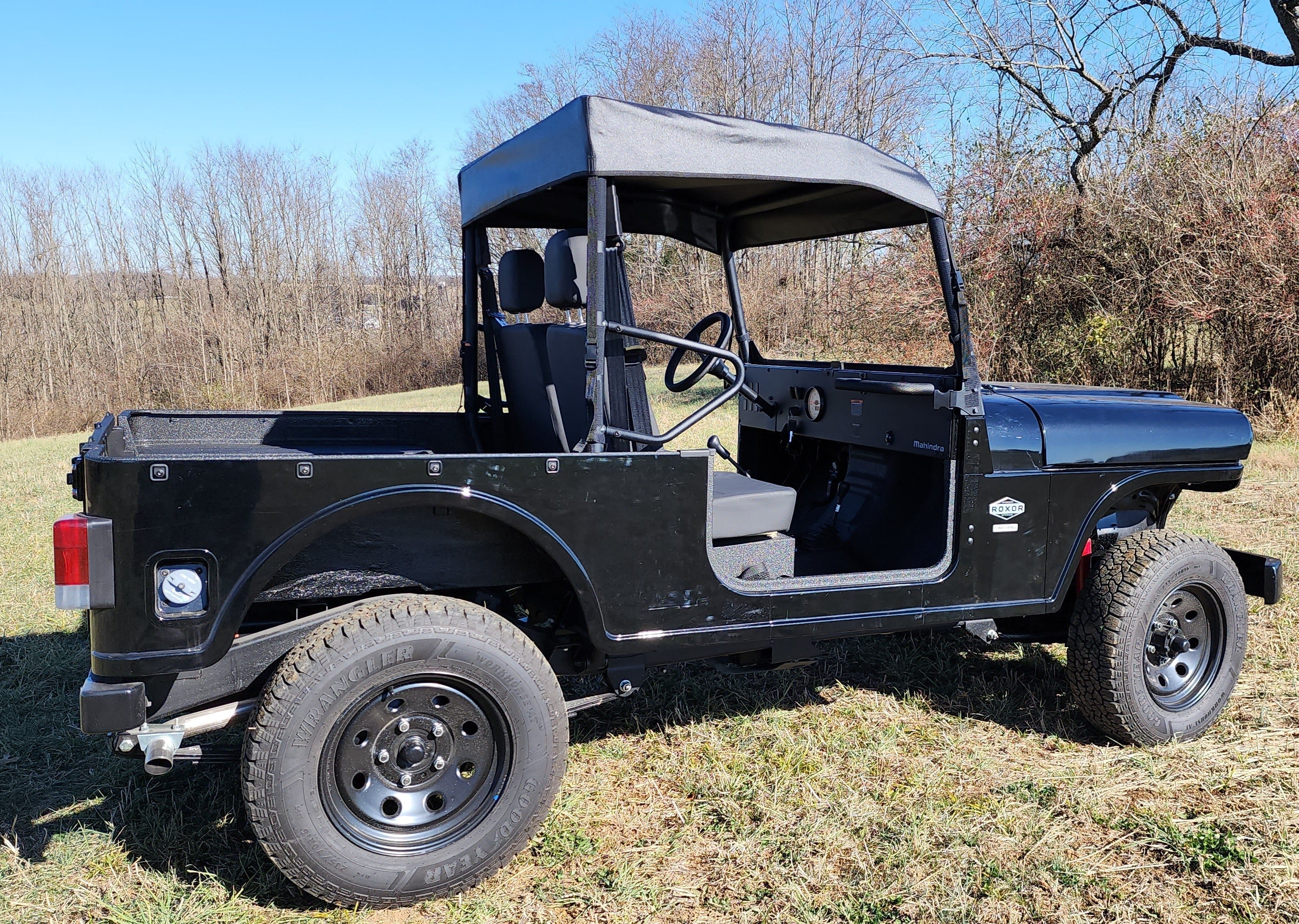 Mahindra Roxor (2022+) - Soft Top for Hard Windshield