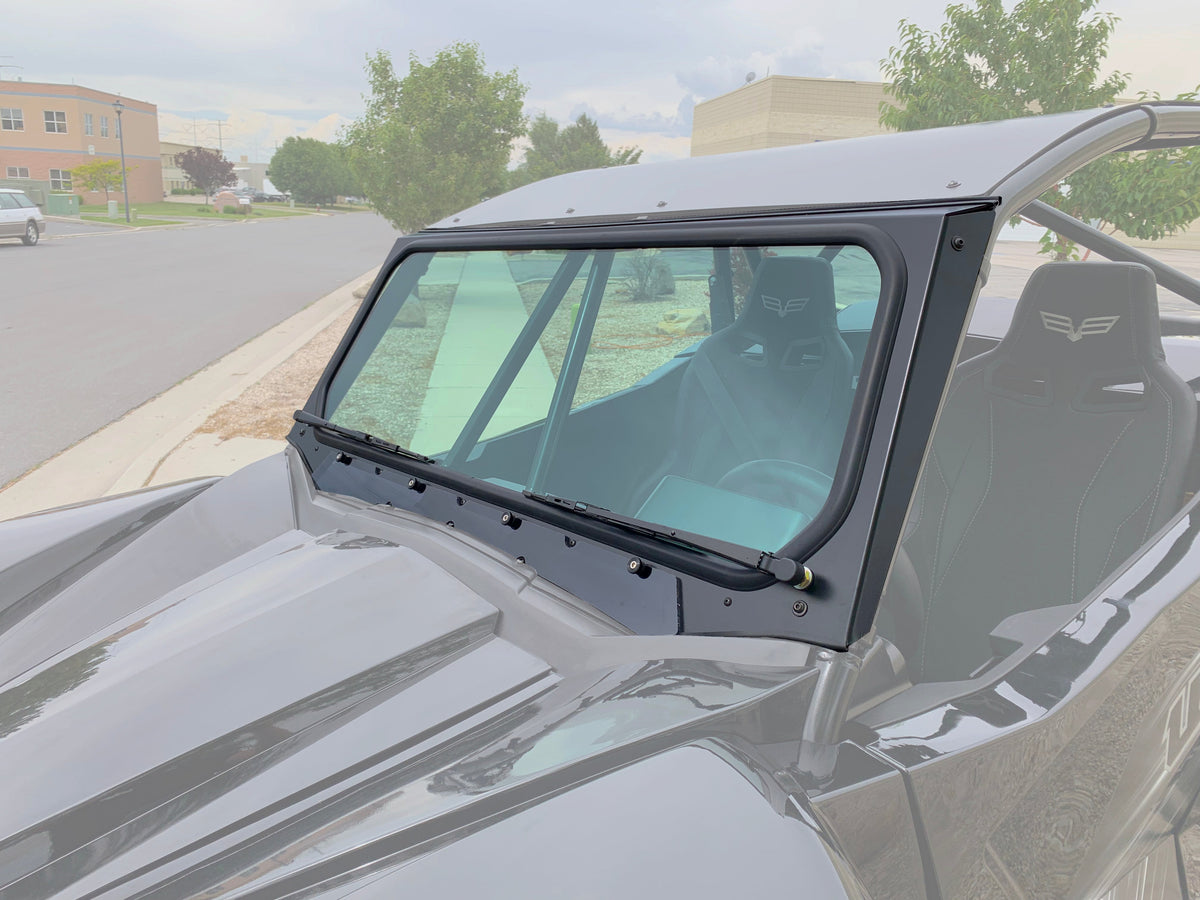 Wildcat XX Vented Glass Windshield with Wipers