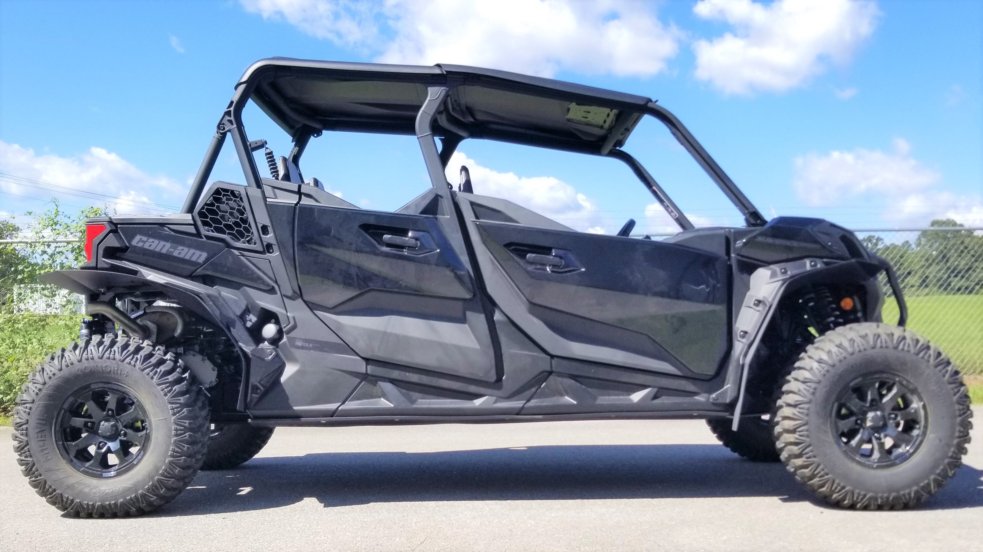 Trail Armor 2020 - 2025 Can Am Maverick Sport Max DPS, 2021 - 2025 Commander Max DPS 1000, Commander Max XT 1000, 2022 - 2025 Commander Max XT-P 1000, 2024 - 2025 Commander Max DPS 700, Commander Max XT 700, Commander Max X MR 1000 Full Skids