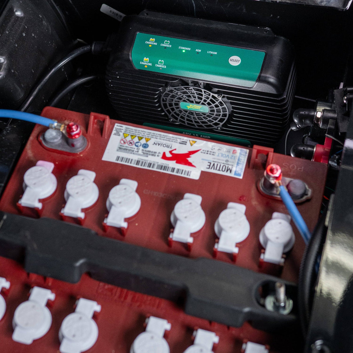 PowerPlus 24V 20 Amp Battery Charger and Maintainer