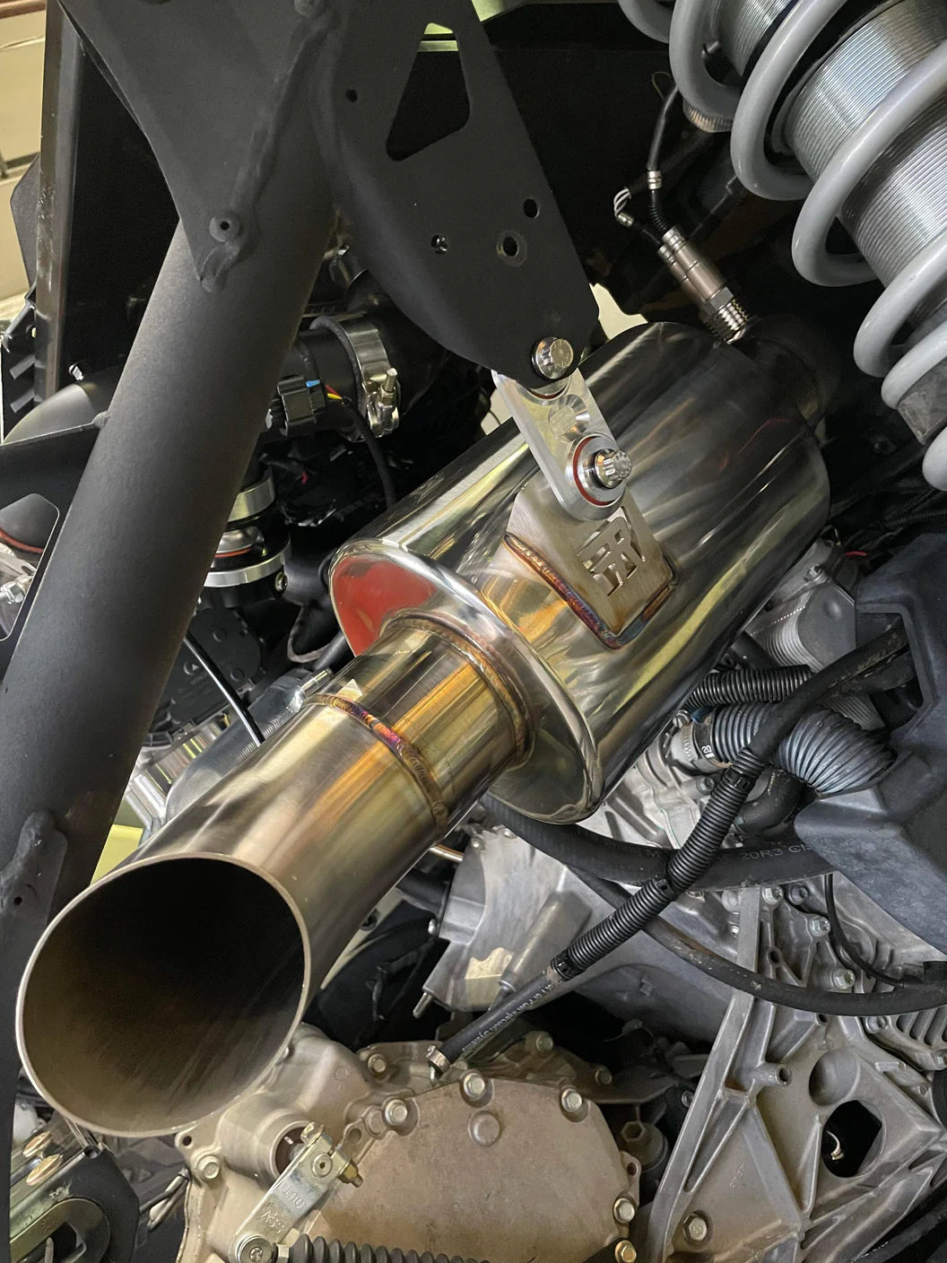 D&M “Side Kick” Exhaust system CANAM X3