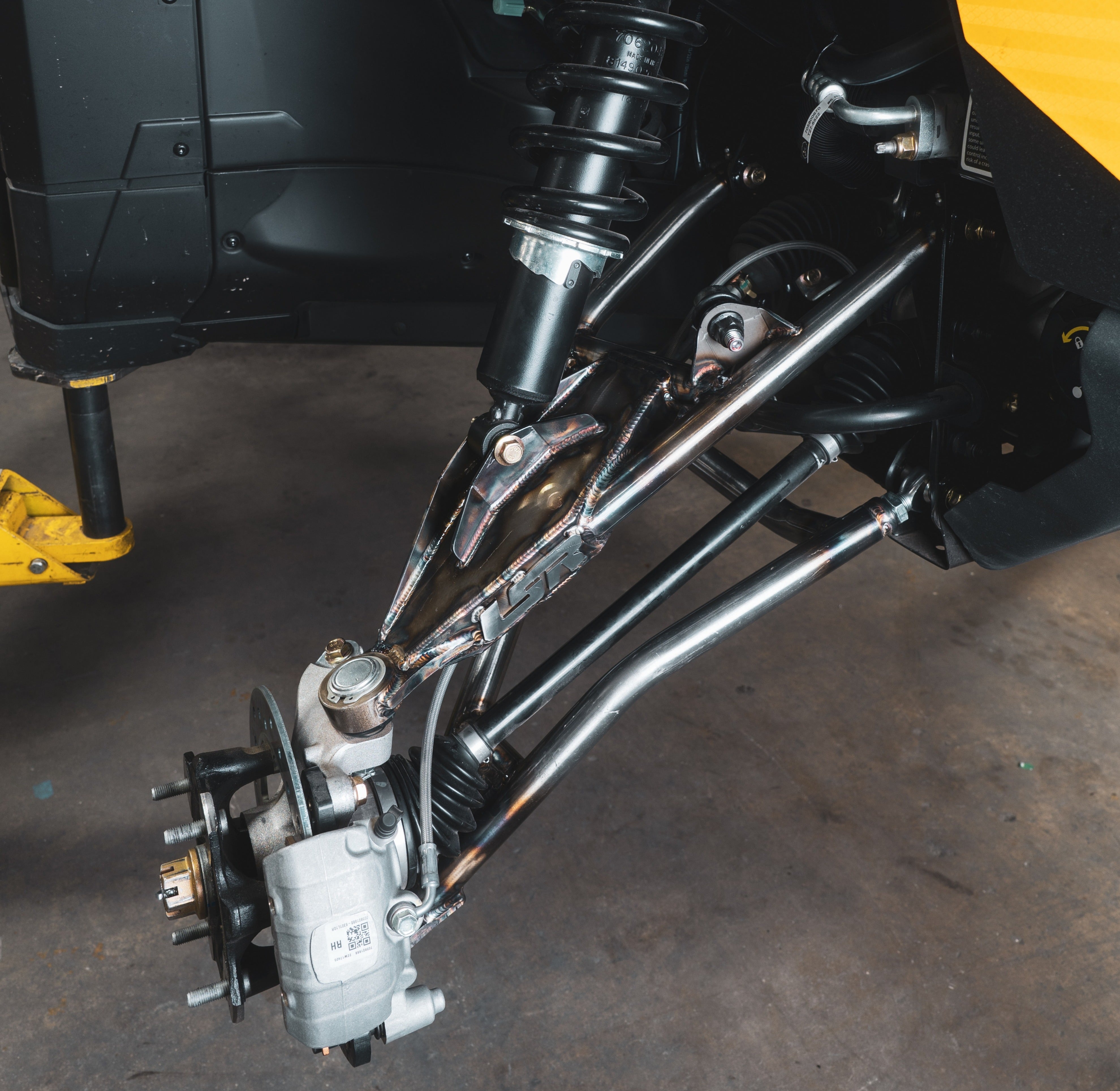 CAN-AM DEFENDER FRONT A-ARM KIT +2.5" FORWARD