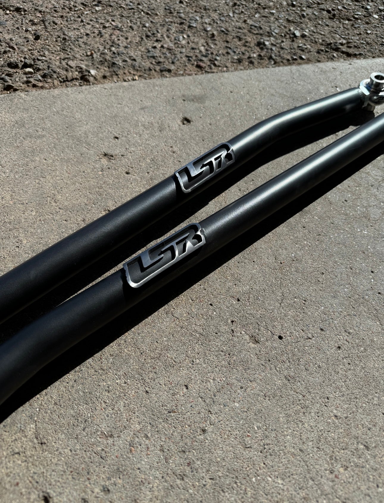 Can-Am Maverick R High Clearance Lower Radius Rods