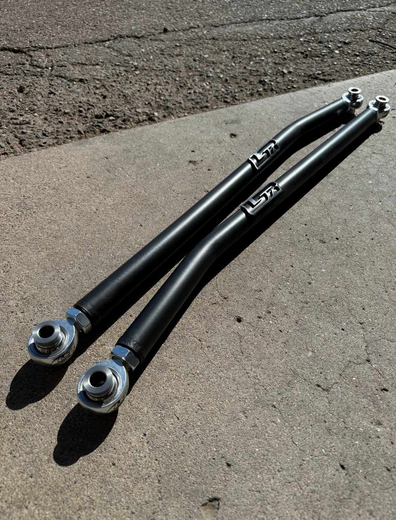 Can-Am Maverick R High Clearance Lower Radius Rods