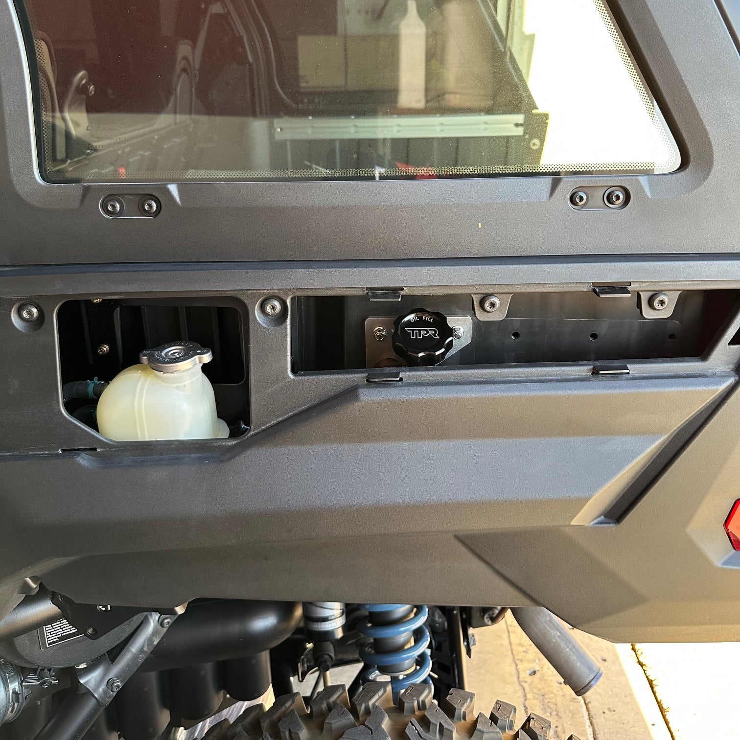 TPR022 - Remote Oil Fill Kit - Xpedition