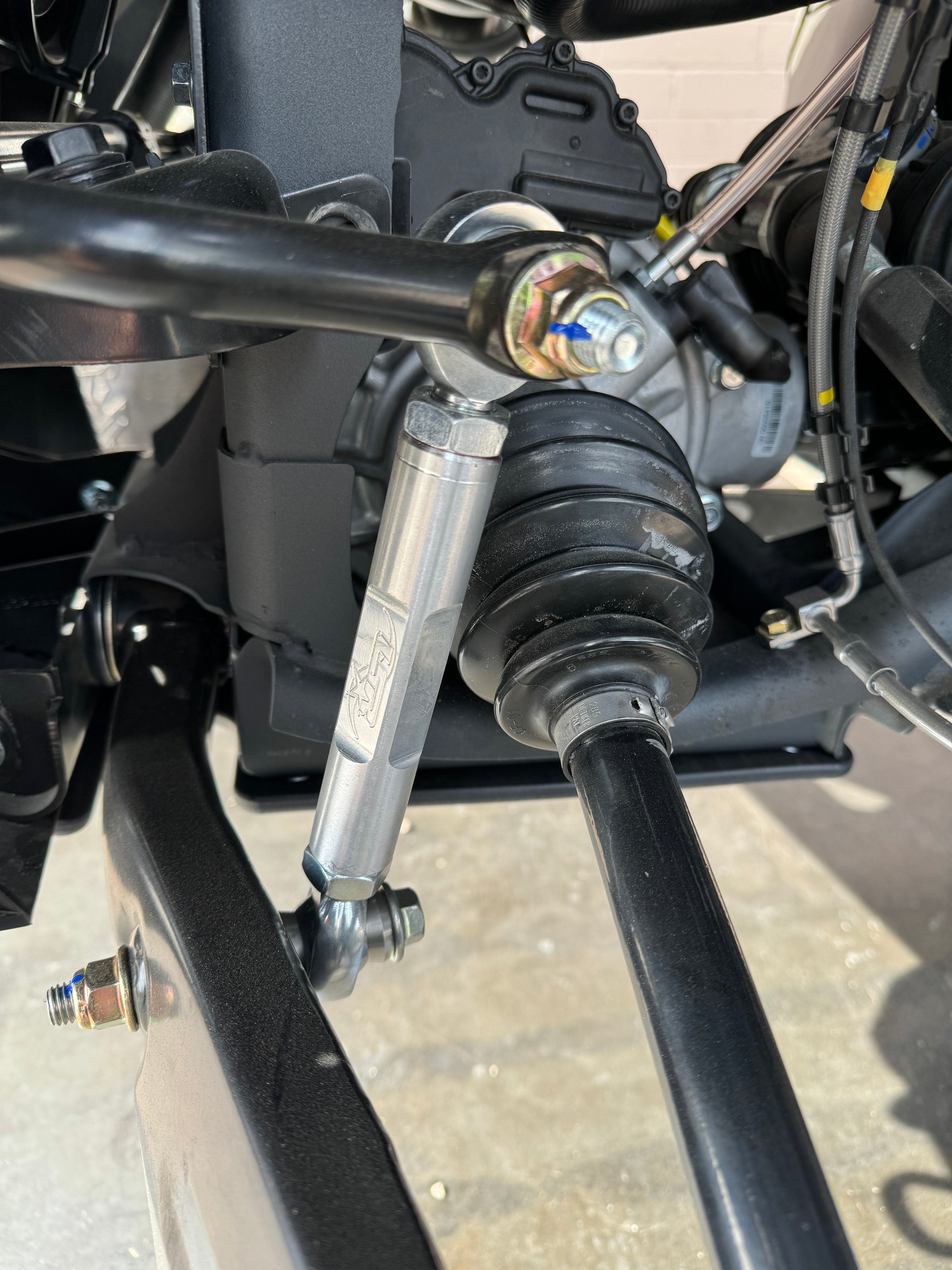 CAN-AM MAVERICK R FRONT SWAY BAR LINKS