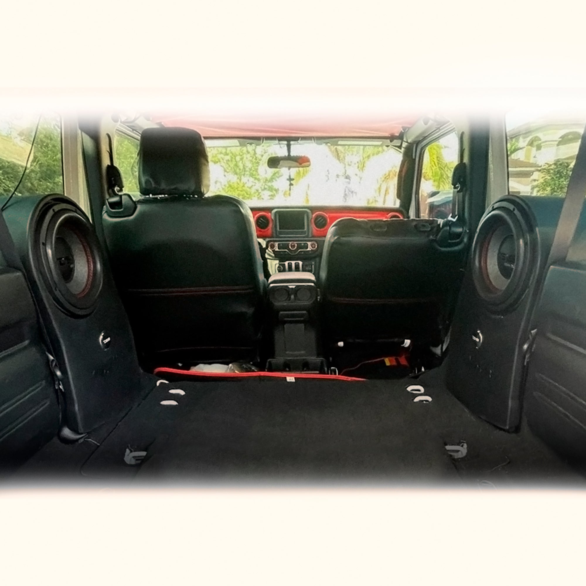 Jeep JL Wrangler 2018–2023 Complete Audio Package – Loaded Sound Bar, Dash Enclosures, Subwoofers & Amplifier