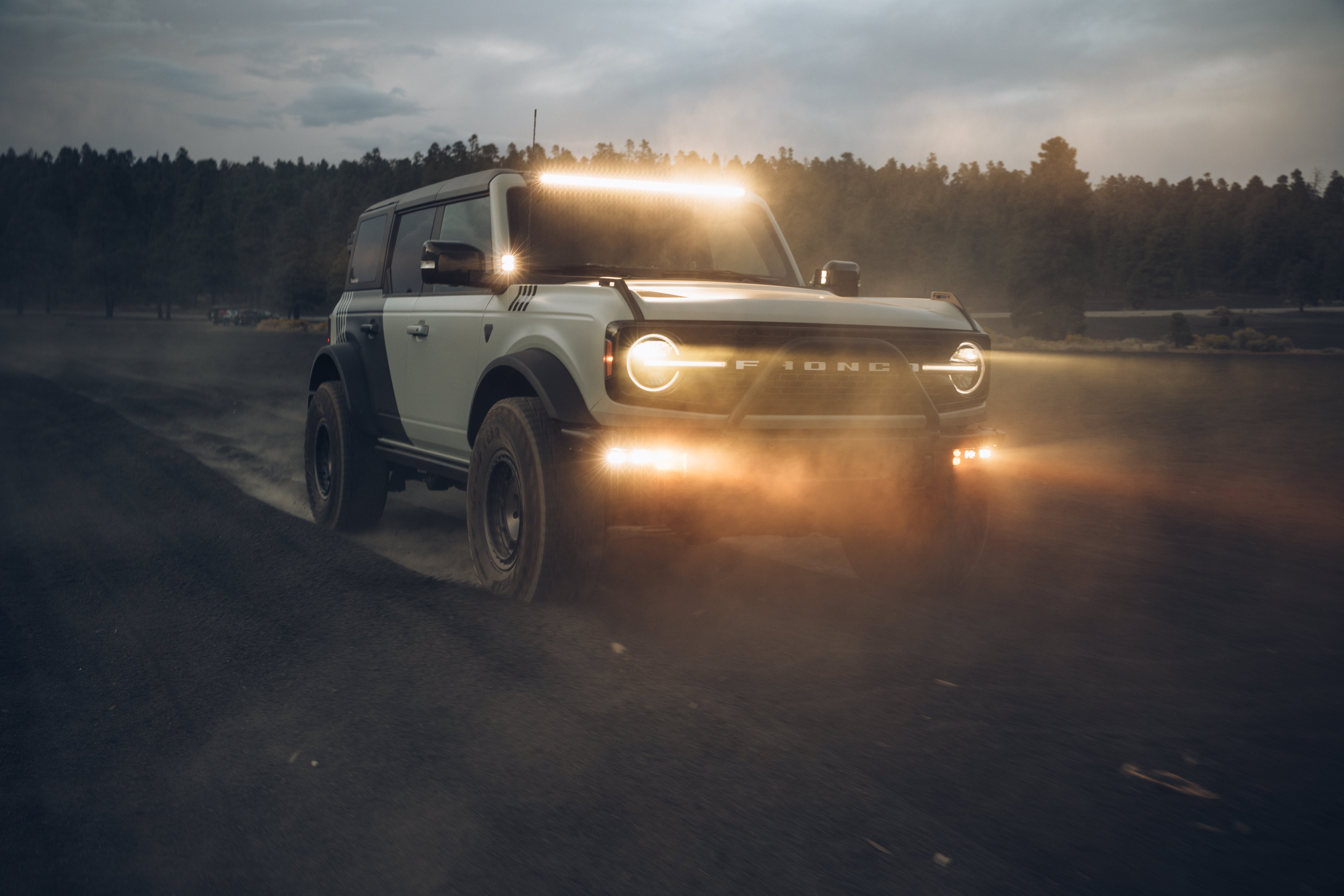 Ford Bronco  - LED Modular Bumper Fog Light Kit