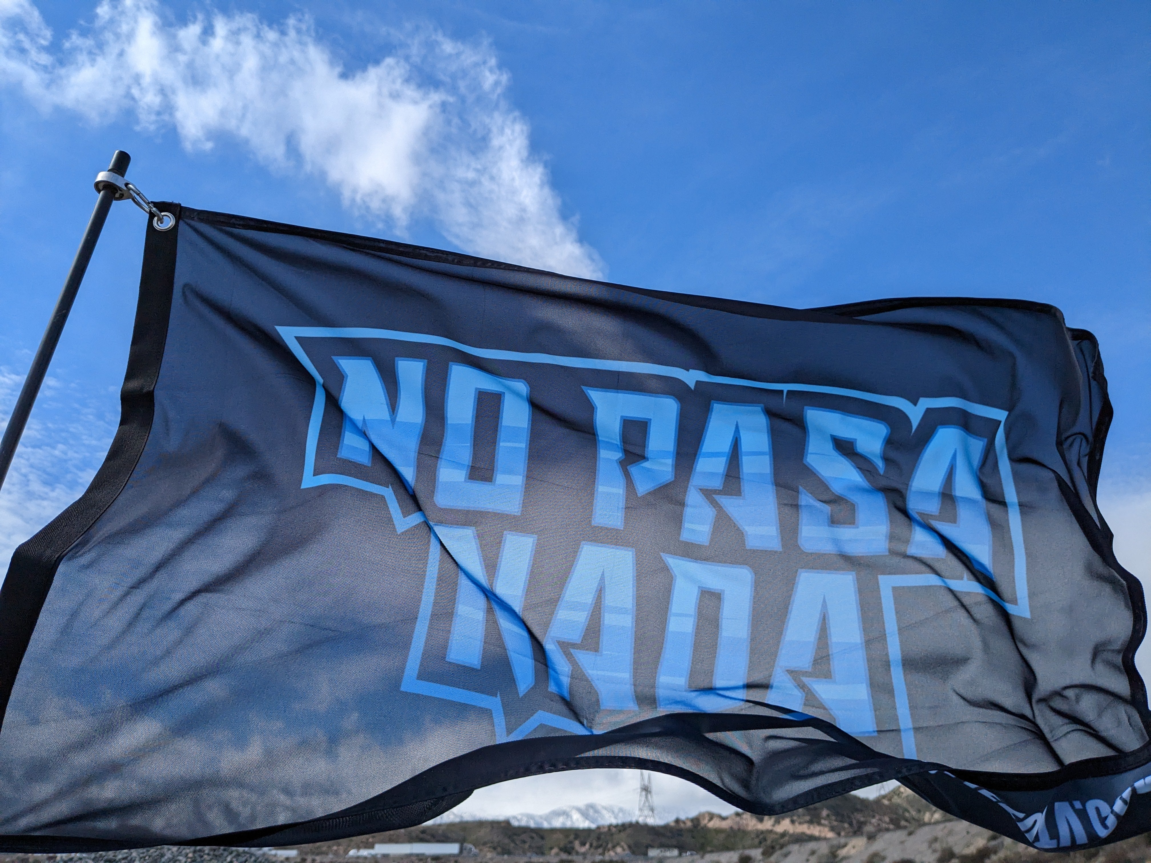 No Pasa Nada (Blue) - Whip Flag 2'x3'