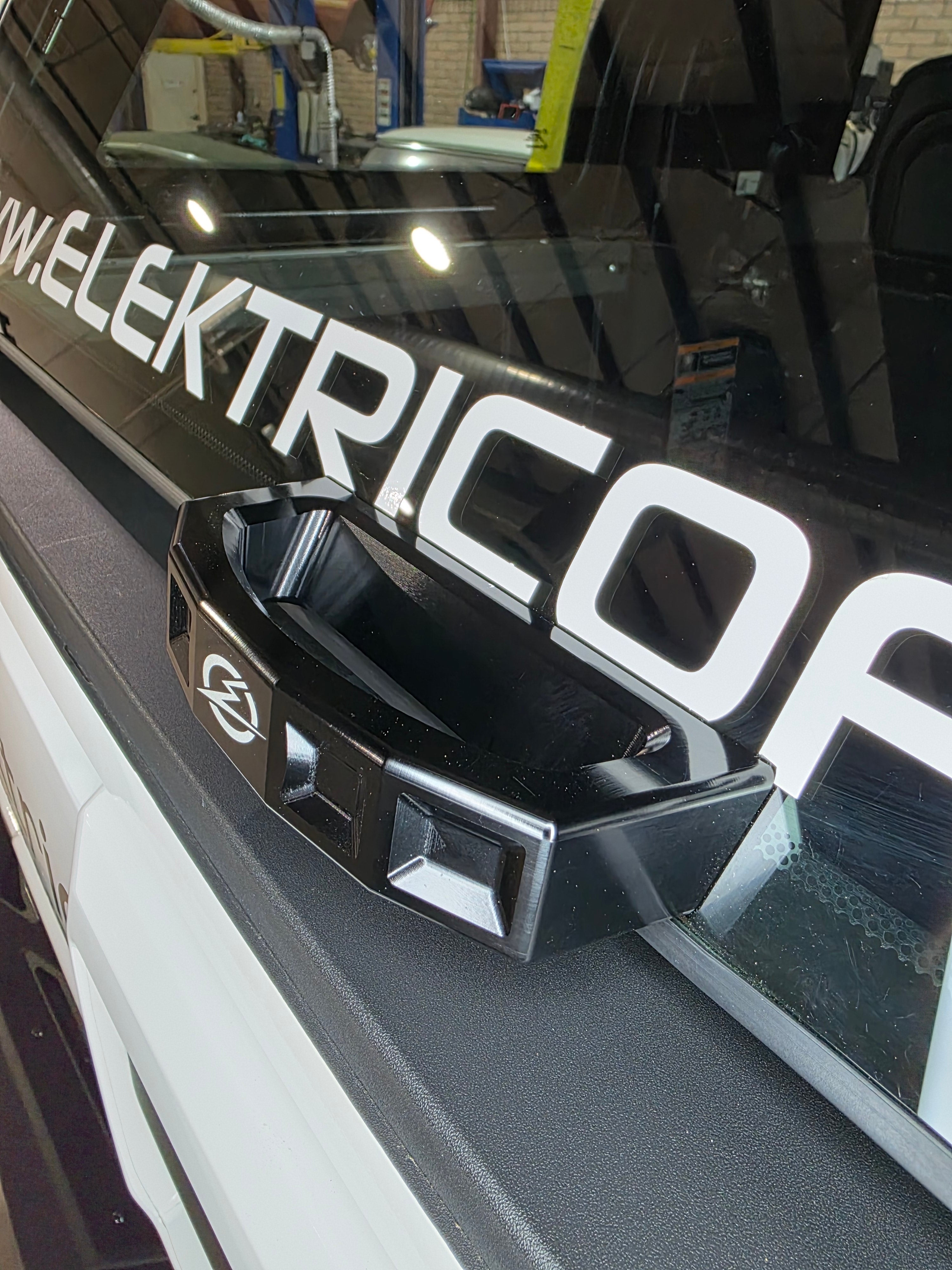 2024+ Polaris Xpedition Rear Glass Handle (Anodized Black)