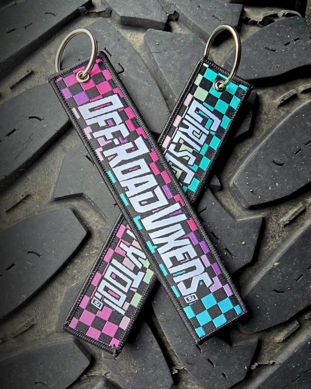 Checkered Keychain - Mint/Pink