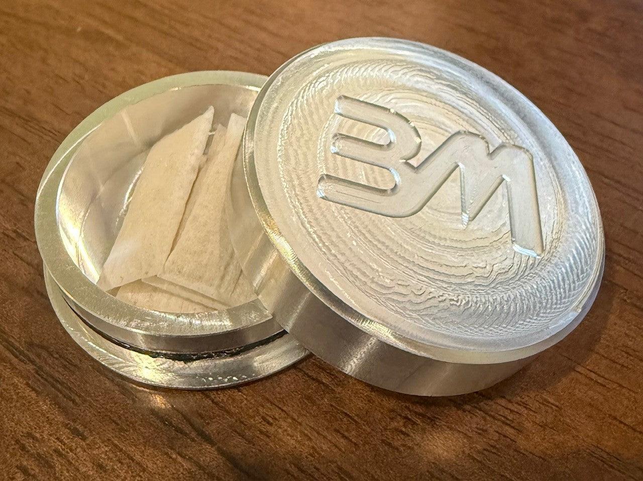 BM Pouches Can