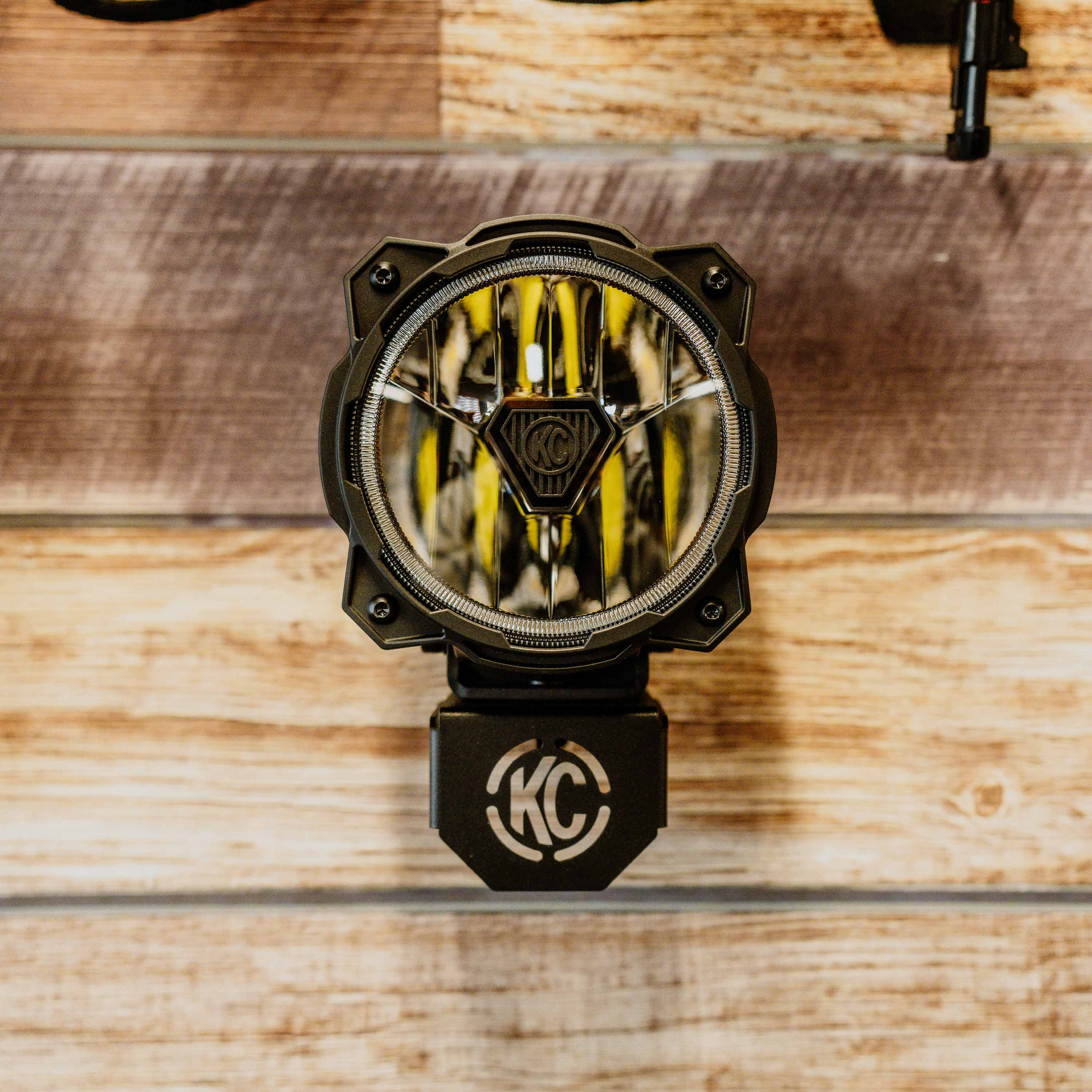 Slatwall Light Bar Mount - Single Bracket - #94103