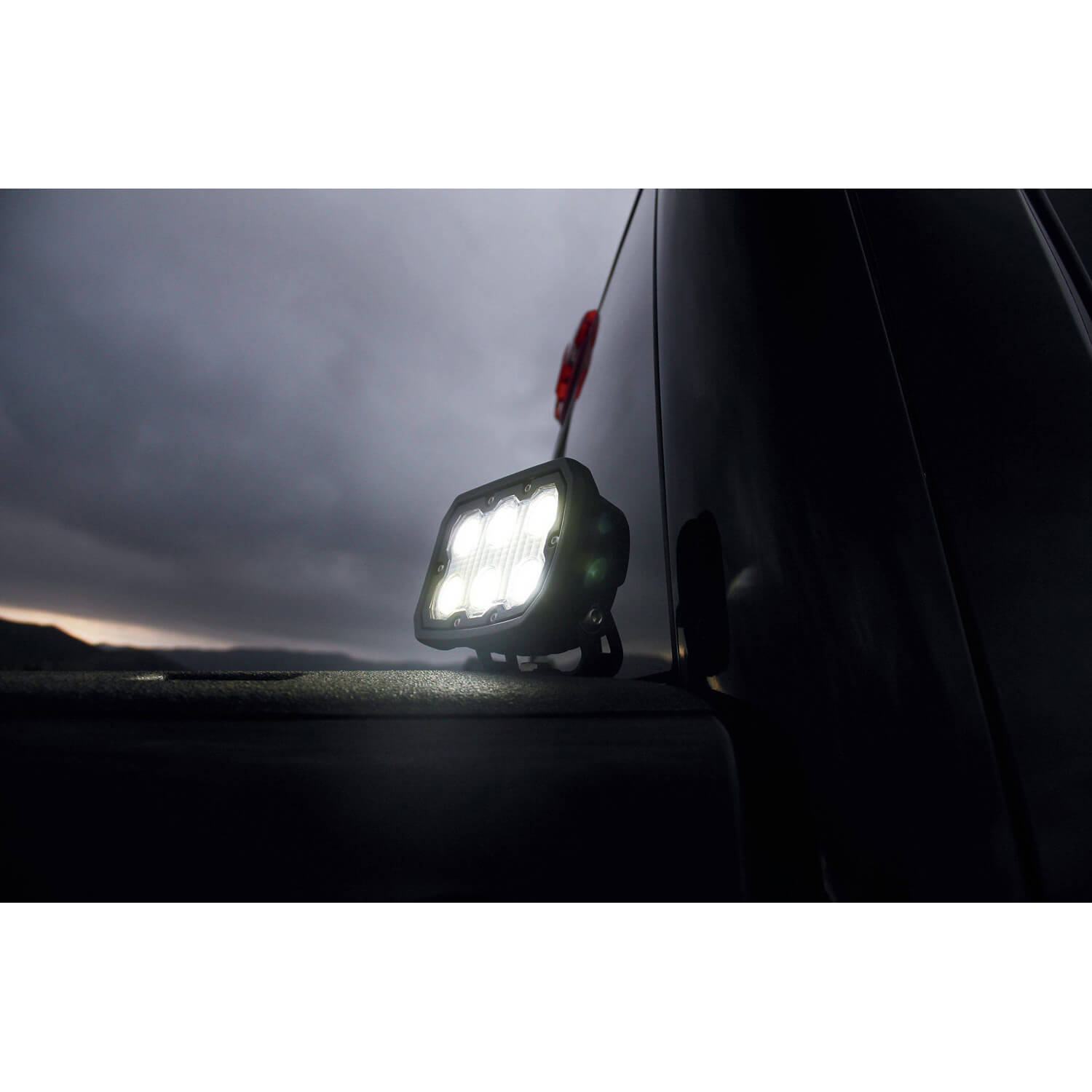 Duralux 6 LED Work Light 10º Beam