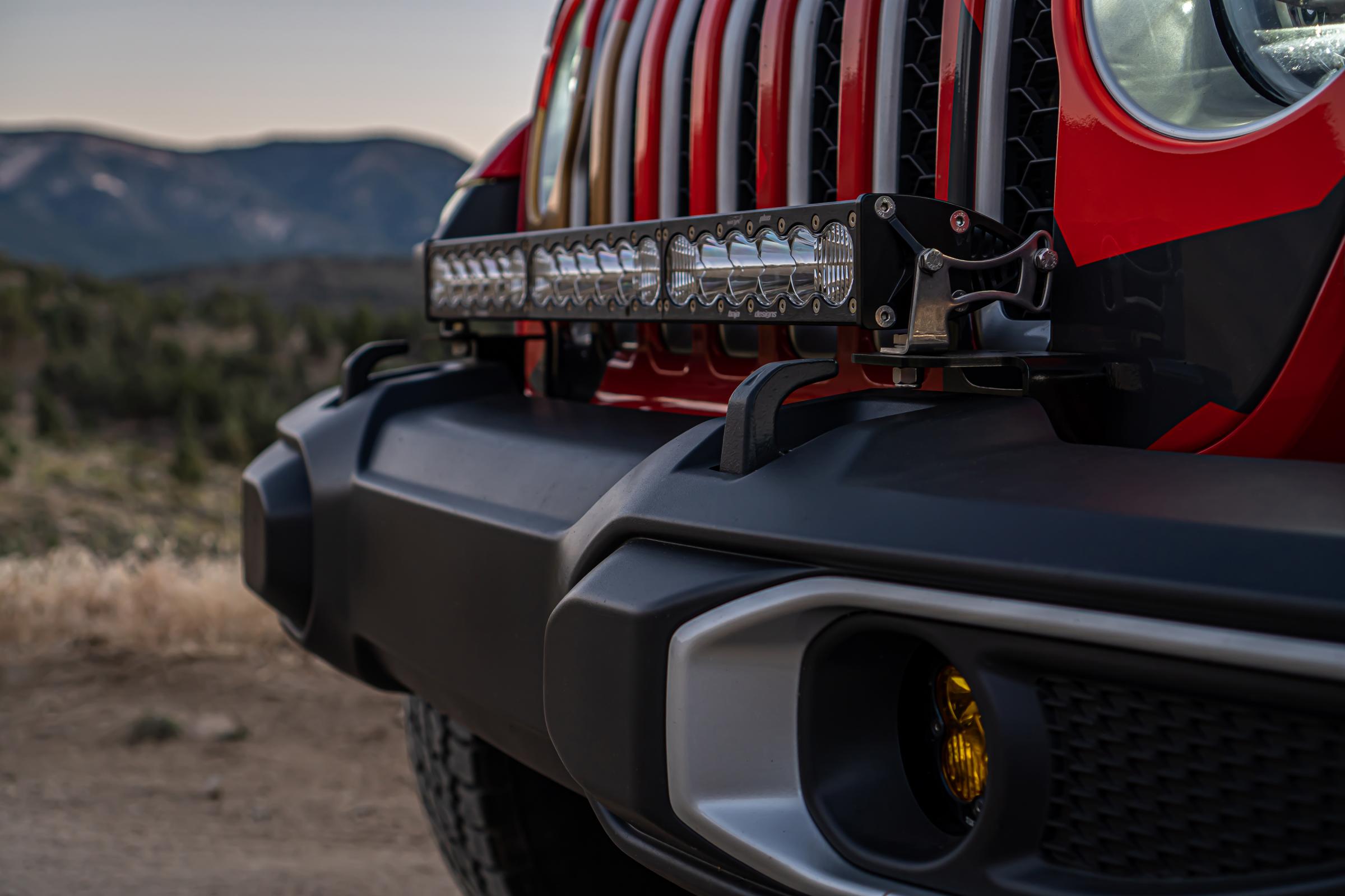 Jeep JL/JT 30 Inch OnX6+ Light Bar Kit Baja Designs