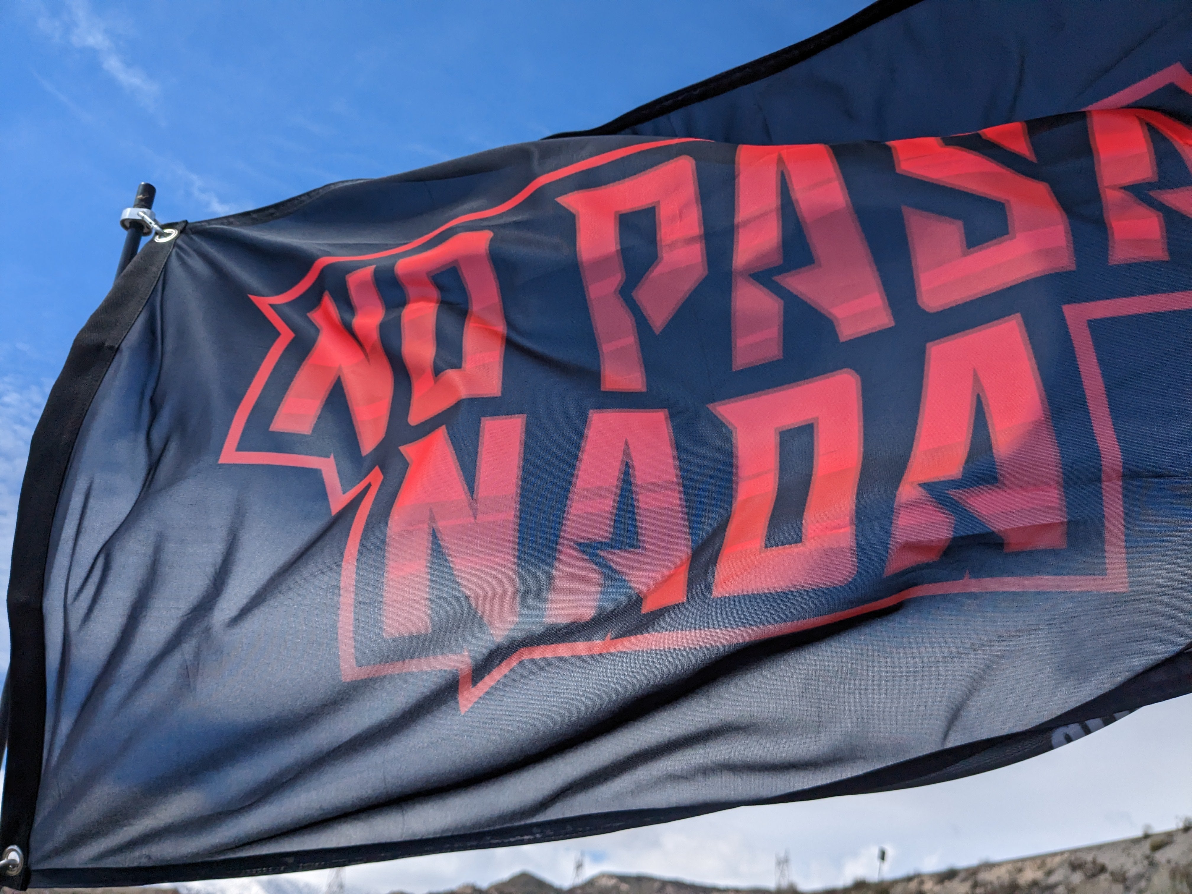 No Pasa Nada (Red) Whip Flag 2'x3'